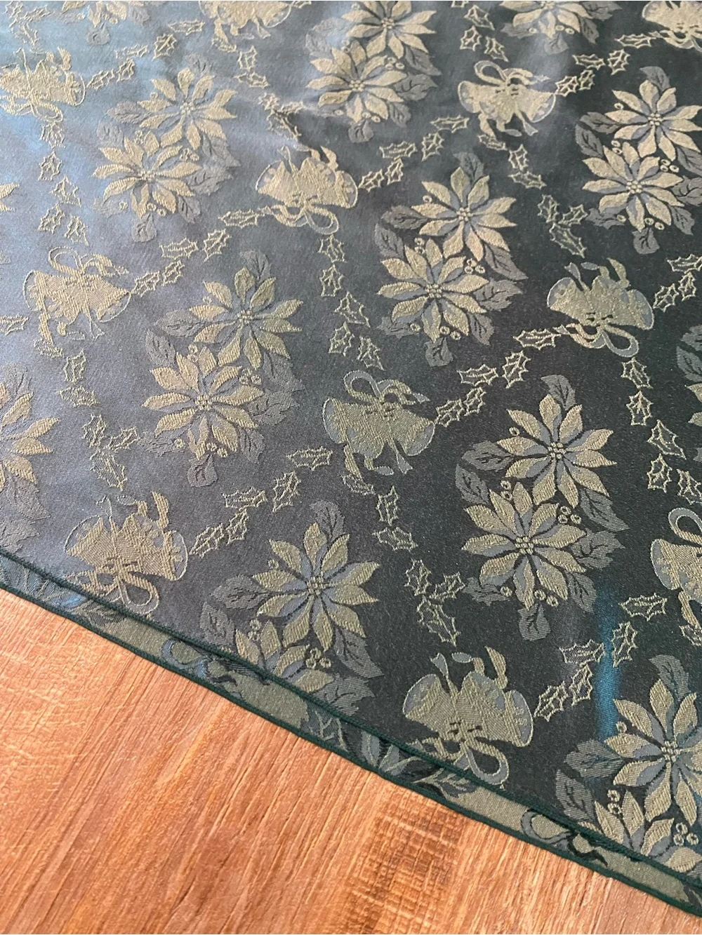 Large Vintage Christmas Tablecloth